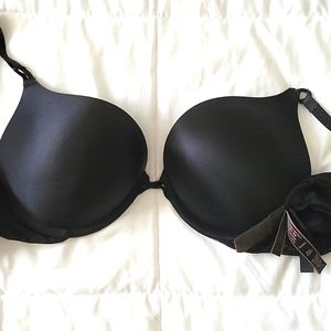 Victoria's Secret Bombshell Push Up Bra 36C